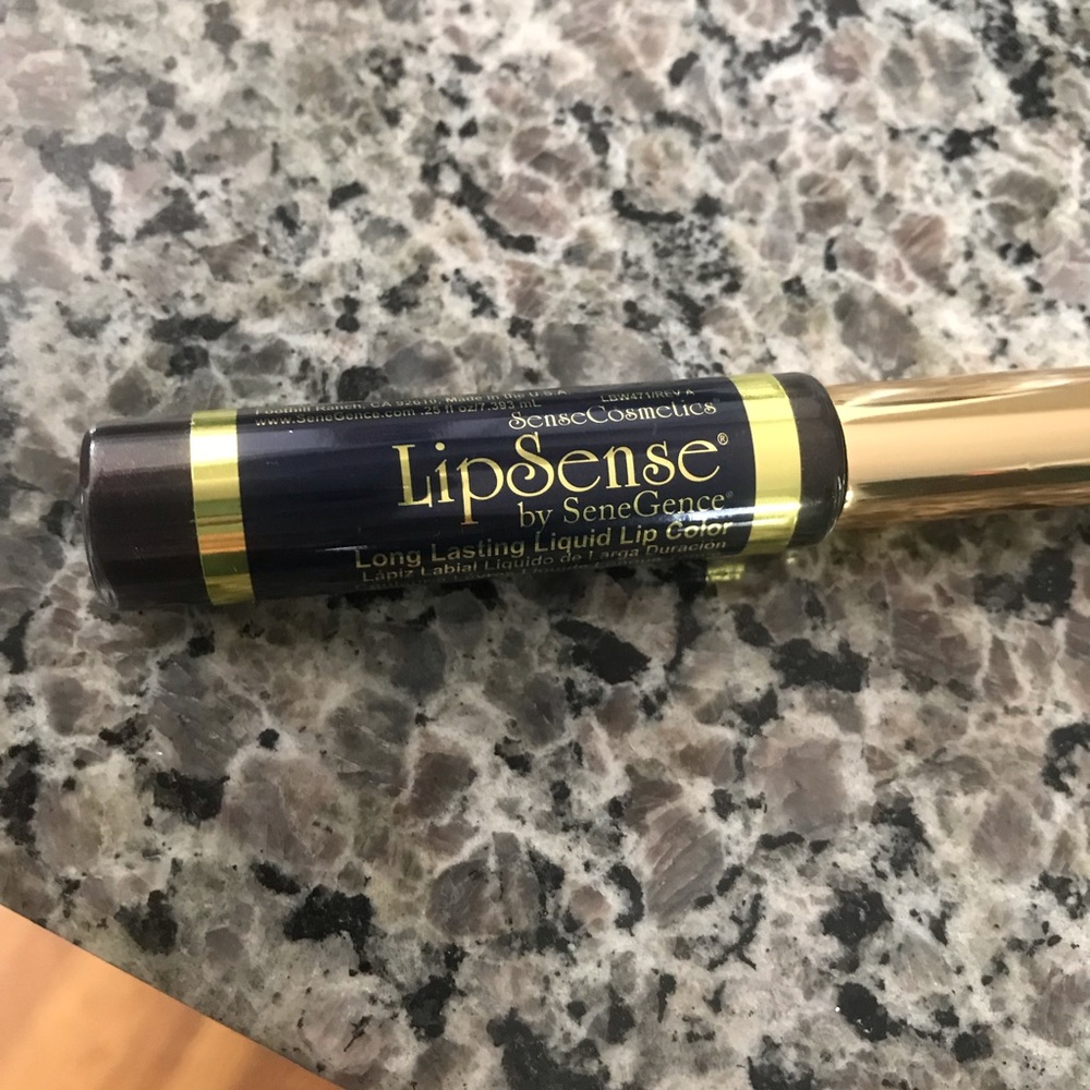 Lipsense Blackberry lipstick